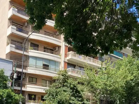 2 AMBIENTES IMPECABLE - AL FRENTE - CON BALCON - MUY LUMINOSO - ORIENTACIÓN NORTE