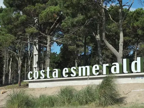 Terreno en Ecuestre - Costa Esmeralda - Venta de lote - entre las canchas de polo
