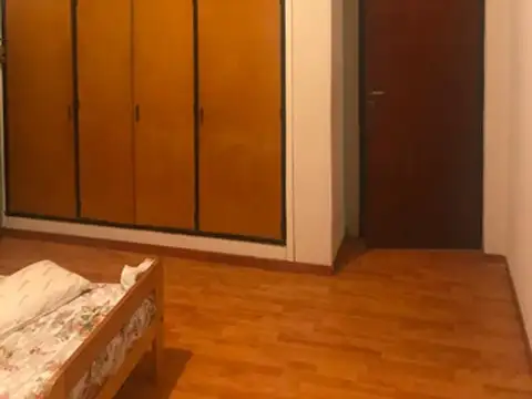 Hermoso Chalet 4 Ambientes - Hurlingham (parque Johnston)