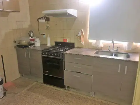 Casa en Venta con 3 cocheras