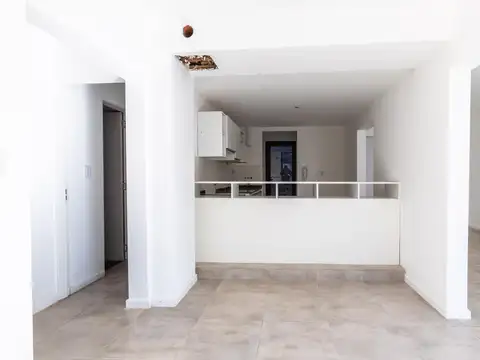 VENTA DEPARTAMENTO 2 DORMITORIOS CON PATIO - REFINERIA