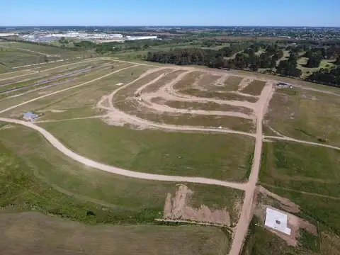 Terreno en venta - 600mts2 totales - Zarate Golf Park
