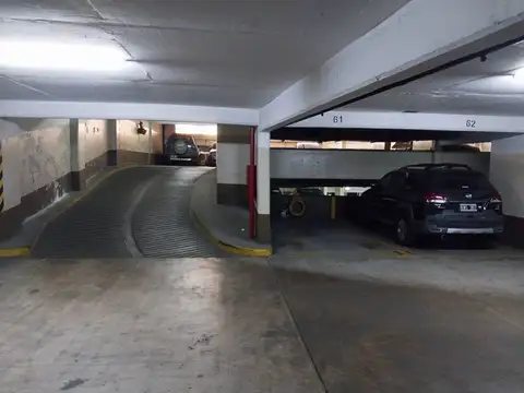 Cochera fija en venta 1º SS acceso por rampa fija