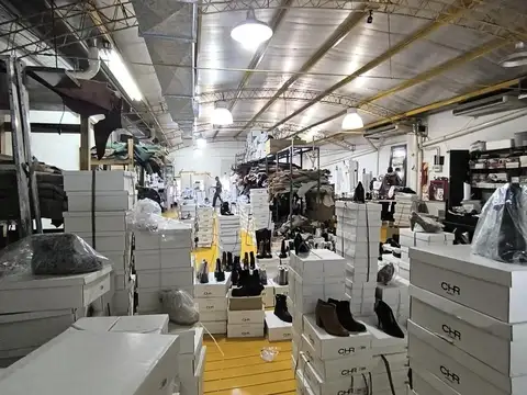 Depósito en venta Mataderos