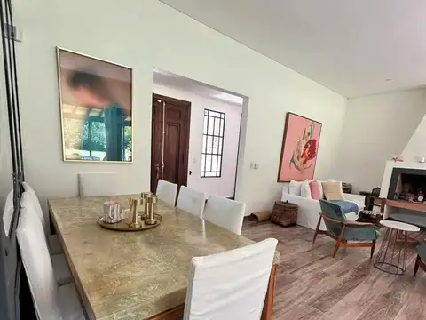 Casa 6 ambientes con 4 baños