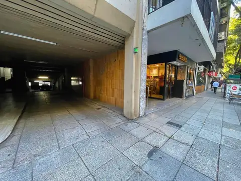 Federico Lacroze 2200