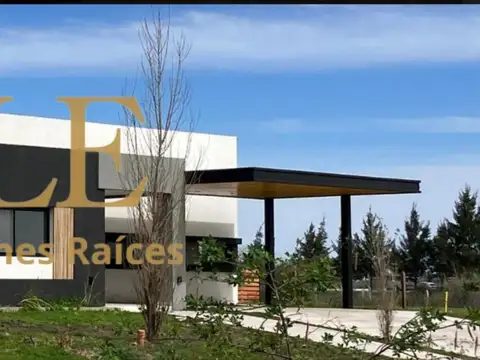 CASA A LA VENTA EN EL NAUDIR