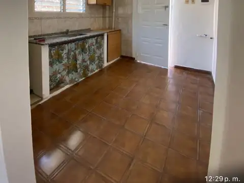Casa en venta 3 ambientes - Mariano Acosta Centro