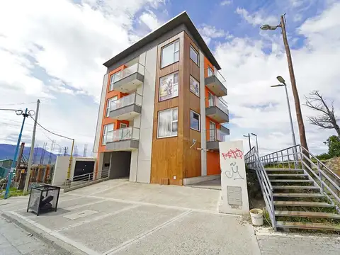 DEPARTAMENTO DE 1 DORM MAS BALCÓN, ALEM Y LIRIOS