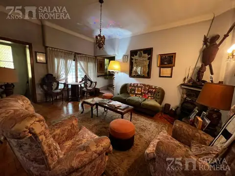 Casa en Venta con 1 cochera