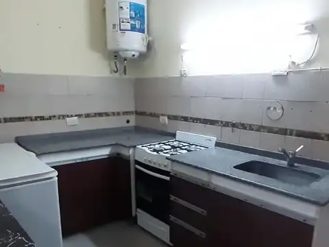 Depto Tipo Casa 3 ambientes con 1 baño