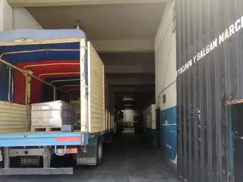 Galpon en Alquiler 40  mts Fondo