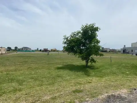 Terreno en Venta en Guernica, USD 55.000