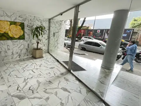 Oficina en Venta con 2 cocheras