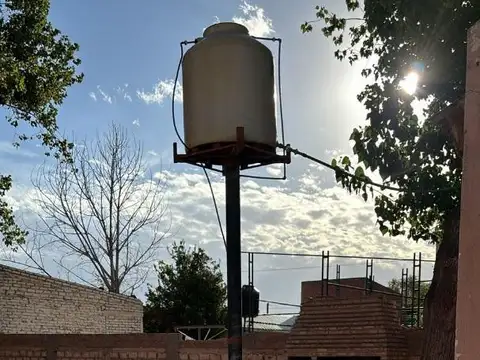 Casa en Alquiler con 7 cocheras