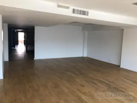 Oficina en Alquiler en Retiro, USD 3.600