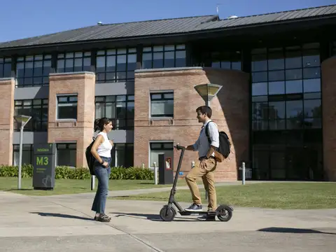 Oficina en Alquiler en Pilar, USD 4.885