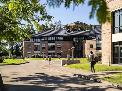 Av. Sgto. Cayetano Beliera 3025