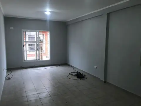 ALEM LEANDRO N. 300, Piso 2