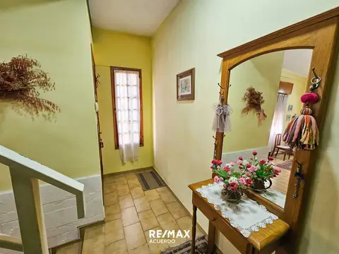 Casa 5 ambientes con 1 baño