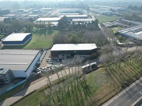 Galpon en Venta en Francisco Alvarez, USD 980.000