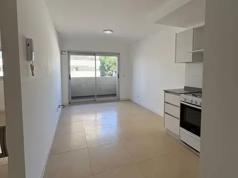 Departamento en Alquiler al Este