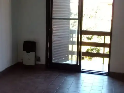 ALQUILER! Complejo Calle 522 y 31 en La Plata. Dos dormitorios