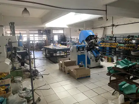 Galpón en alquiler en Lomas Del Mirador