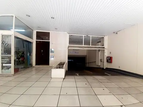 Avenida General Las Heras 2100