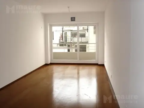 Av. Pueyrredón al 1700    Piso 7º