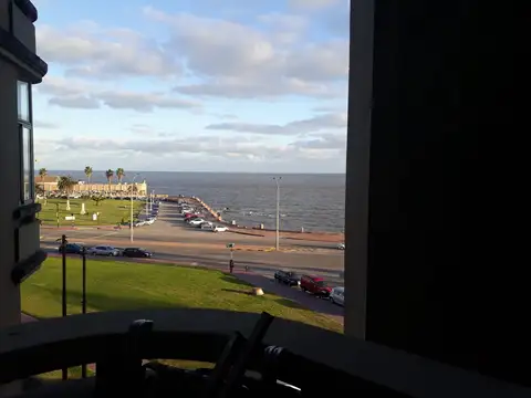 Departamento en Venta en Ciudad Vieja, USD 87.000