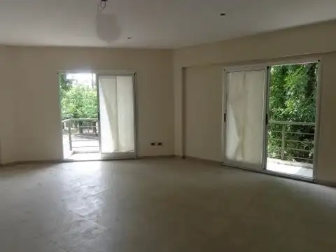 ESCUCHA OFERTA  AMPLIO DEPARTAMENTO TRES AMBIENTES MUY LUMINOSO CON LAVADERO RÁPIDO ACC.A AUT.