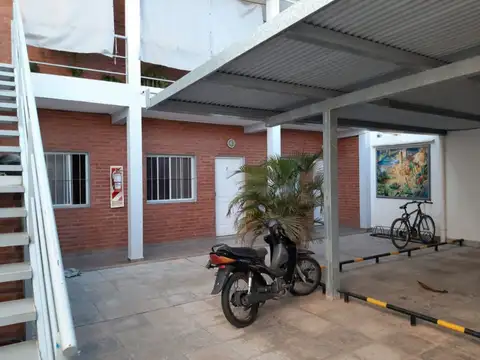 2 DE FEBRERO 100, Piso 1