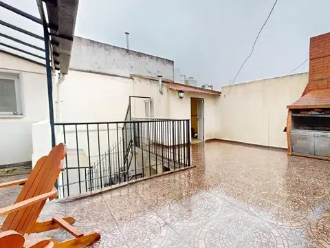 Casa 5 ambientes con 4 baños