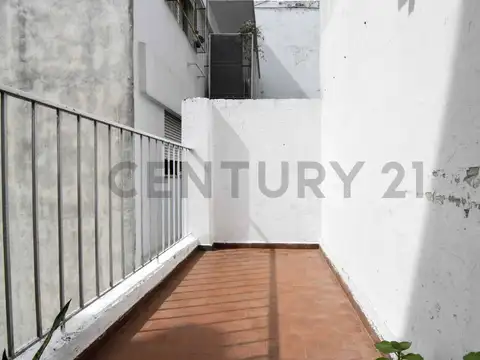 VENTA 3 AMBIENTES CON TERRAZA PROPIA EN CABALLITO