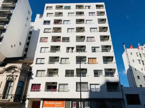 Av. Entre Rios al 900