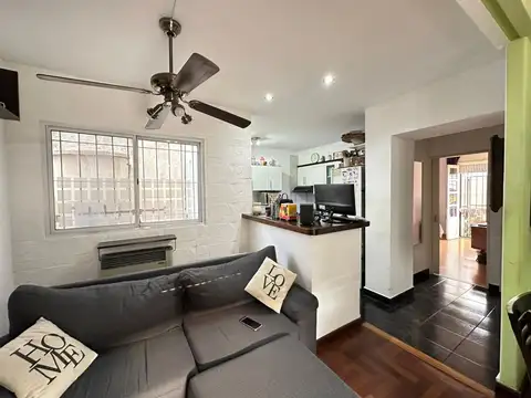Depto Tipo Casa en Venta en Piñeyro, USD 69.500