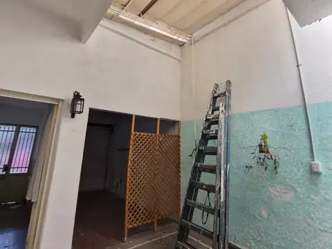 Casa en Alquiler con 1 cochera