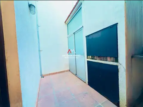 Depto Tipo Casa en Venta con 1 cocheras