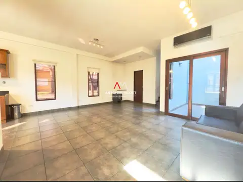 CASA EN VENTA EN VILLA DEL PARQUE SAN LORENZO - SAN MARTIN