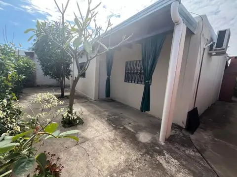 CASA 3 AMBIENTES EN VENTA, ZONA CENTRO