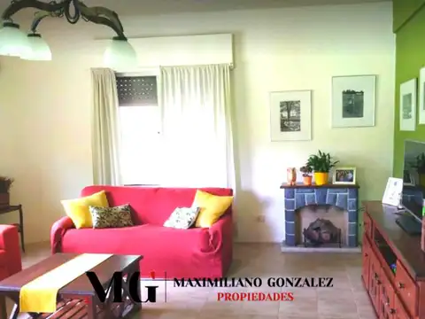 Casa 5 ambientes con 1 baño