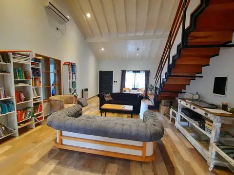 Casa en Venta en Castelar, USD 230.000