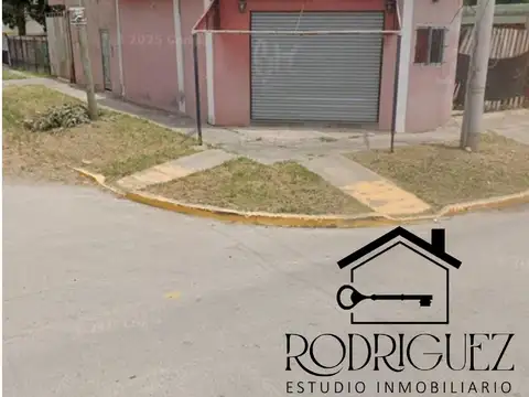 VENTA LOTE CON MEJORAS 270 m2 EN ITUZAINGO