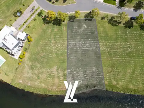 Av. De Los Lagos S/N