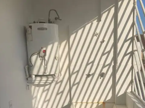 Av. San Martin 1700, Piso 1