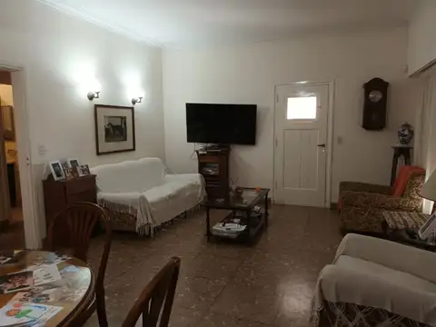 Venta Casa Zona Guemes 4 Ambientes
