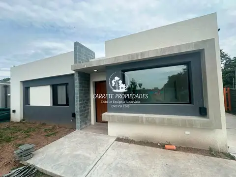 Casa en Venta en Pilar del Este - Santa Lucia, USD 178.000