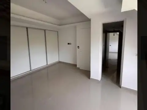 Casa en Venta en Countries y Barrios Cerrados en Moreno, USD 489.000