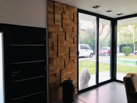 Casa en Venta en Los Polvorines, USD 225.000